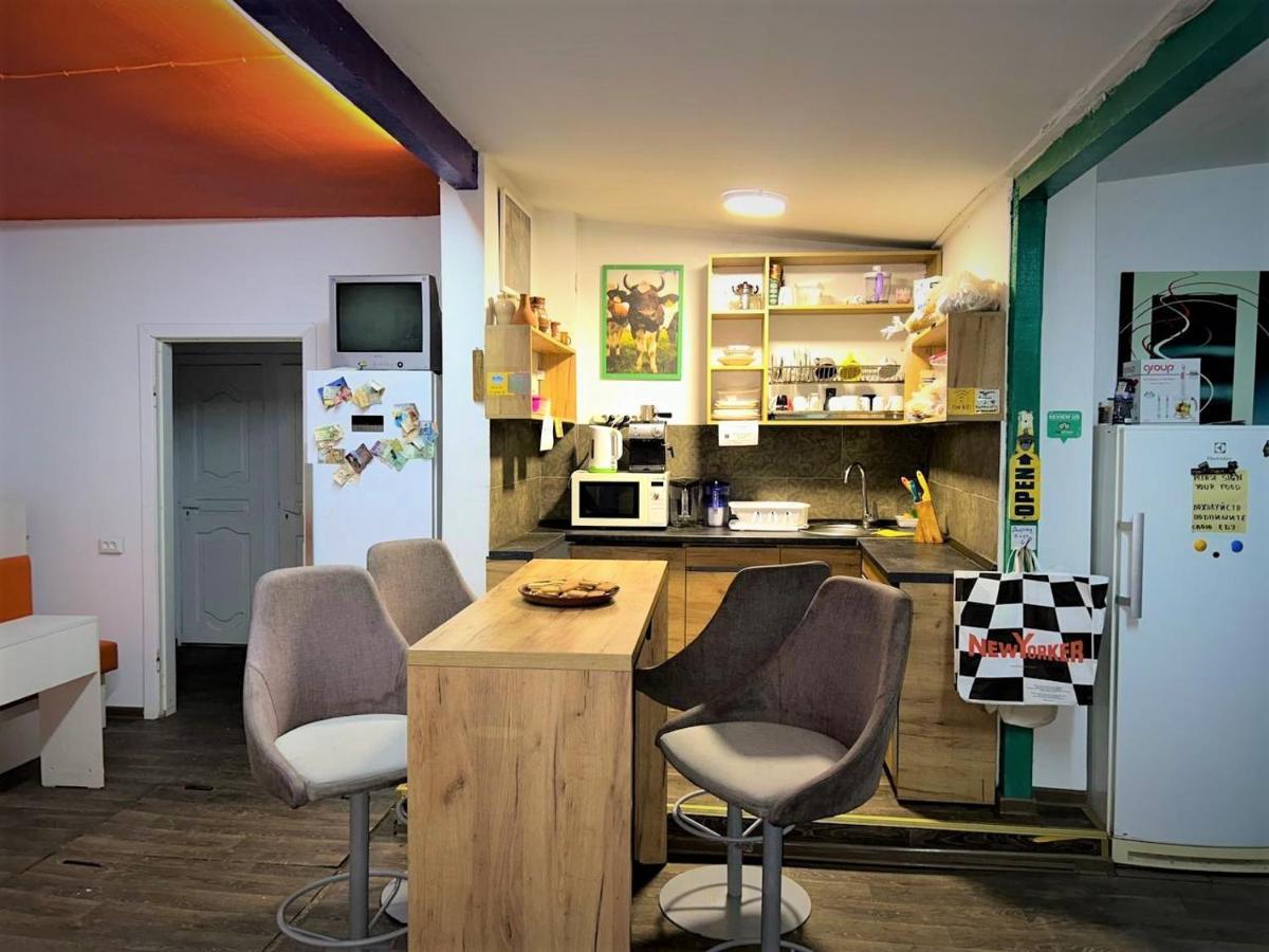 Bern Hostel Chişinǎu Buitenkant foto