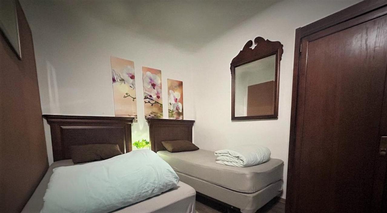 Bern Hostel Chişinǎu Buitenkant foto