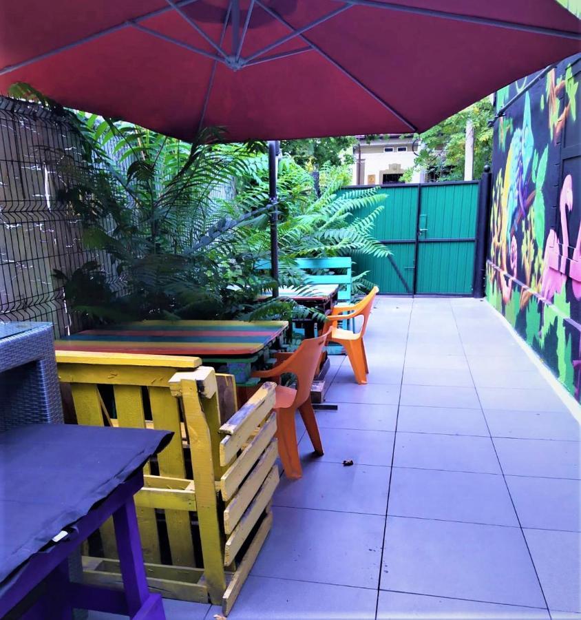 Bern Hostel Chişinǎu Buitenkant foto