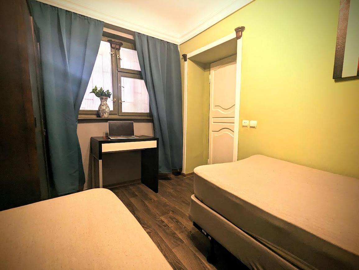 Bern Hostel Chişinǎu Buitenkant foto