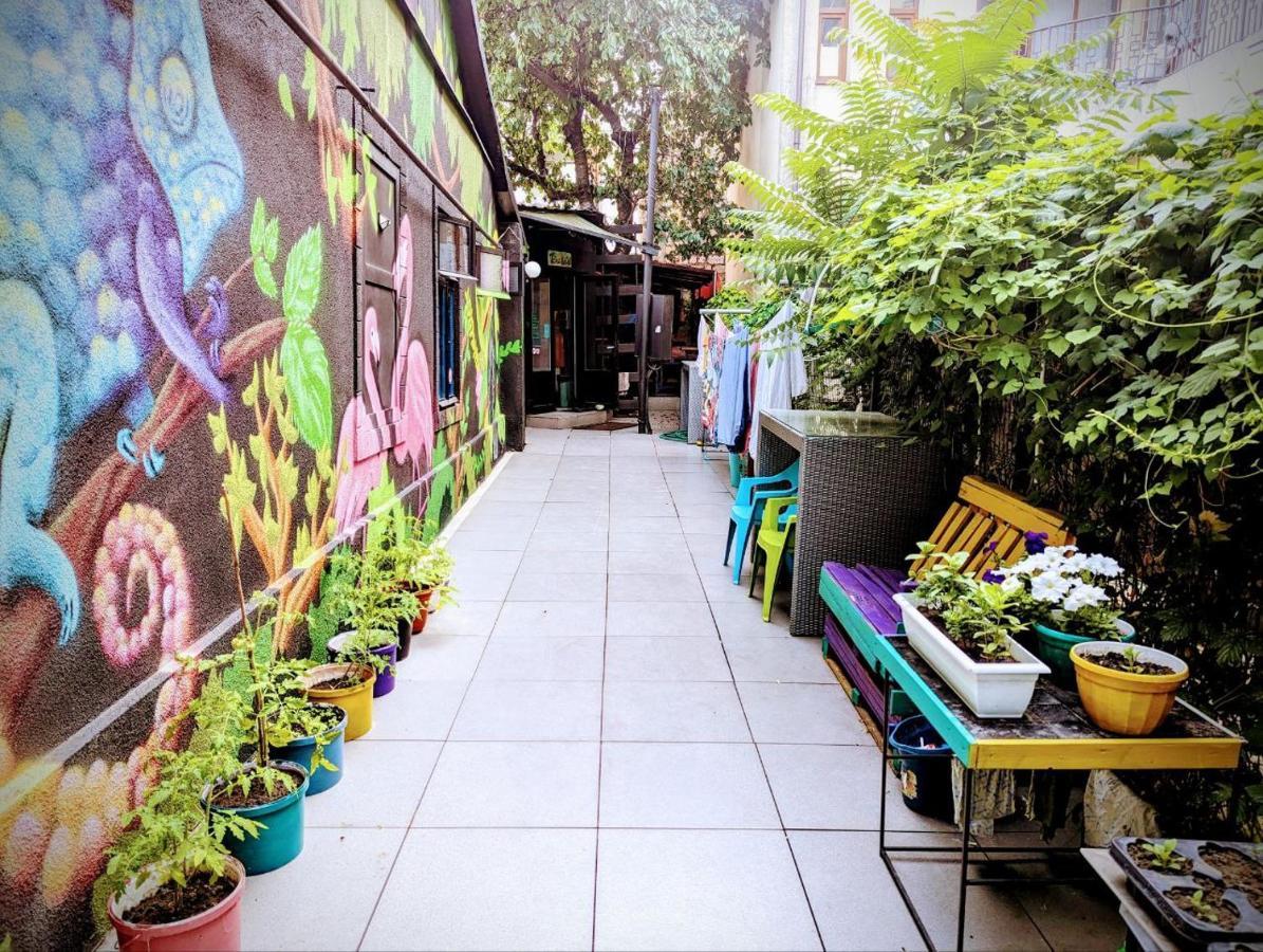 Bern Hostel Chişinǎu Buitenkant foto